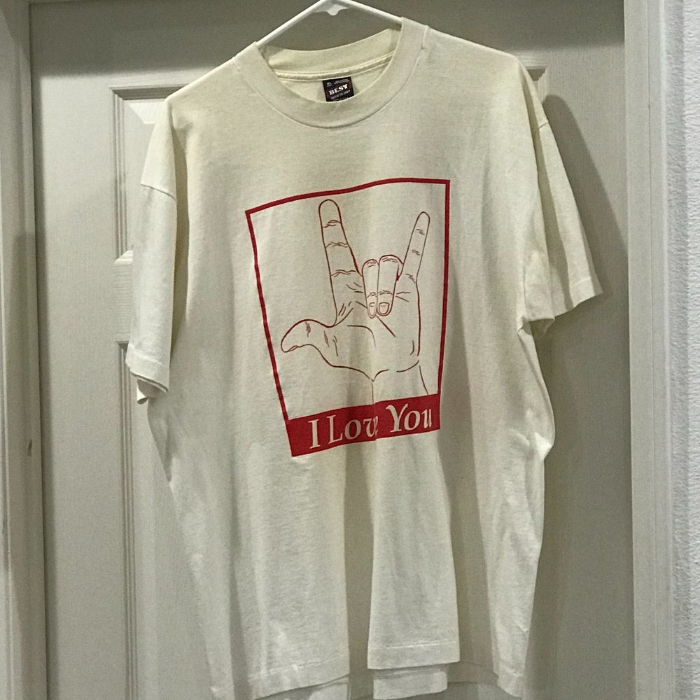 Sign "I Love You" T-shirt